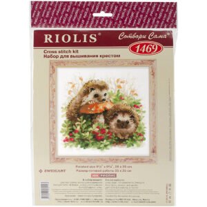 RIOLIS 10 Hedgehogs in Lingonberries Counted Cross Stitch Kit
